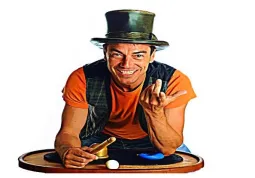 Trabuk Show è uno spettacolo allegro e bizzarro, legato alla tradizione dei bagatti 